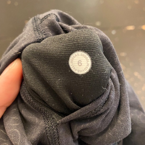 Lululemon align high rise 28” - Picture 2 of 2